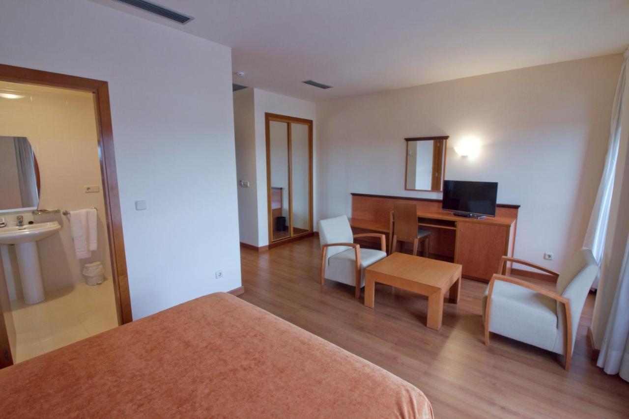 Hotel Torques Bergondo Екстериор снимка