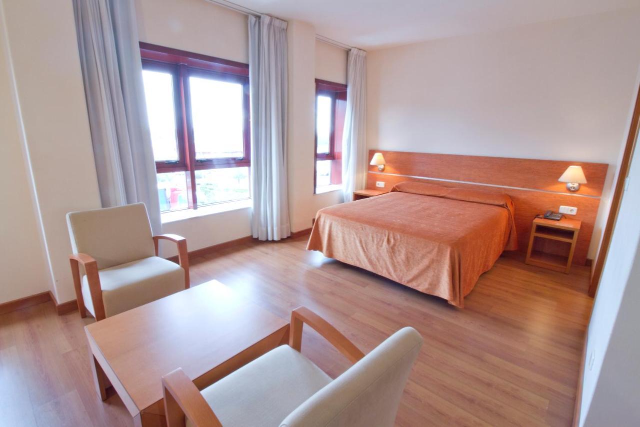 Hotel Torques Bergondo Екстериор снимка