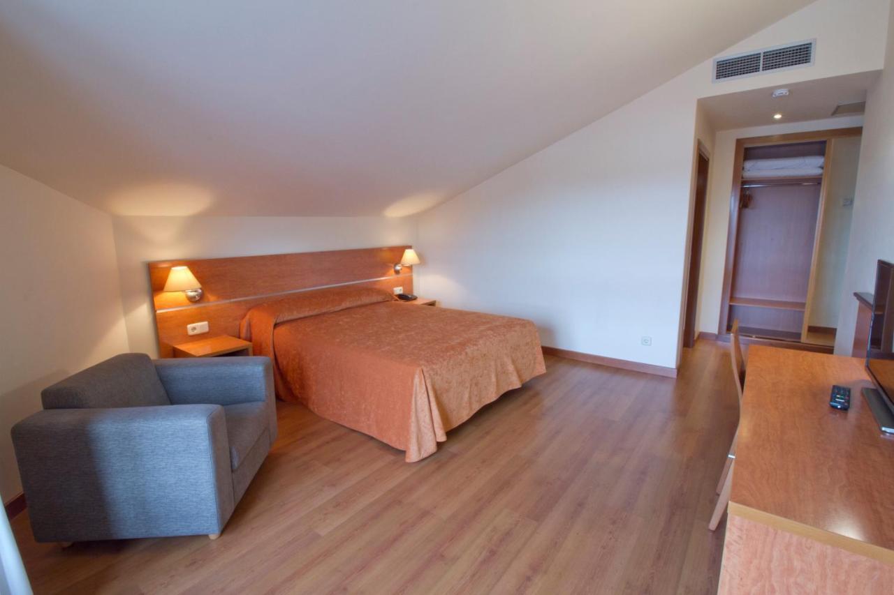 Hotel Torques Bergondo Екстериор снимка